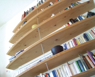 Regal freischwebend aus Ahorn